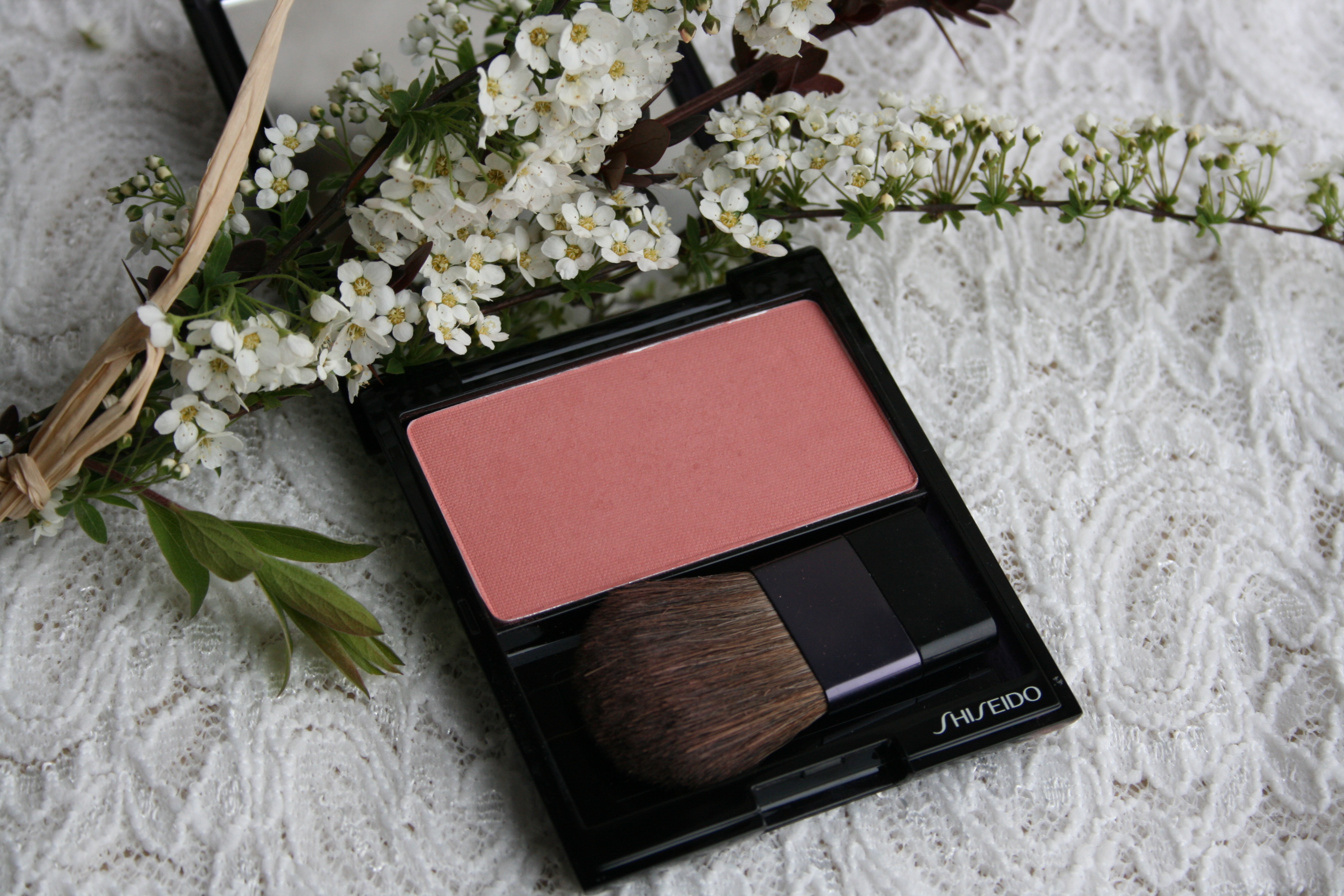 Shiseido Luminizing Satin Face Color RD 103